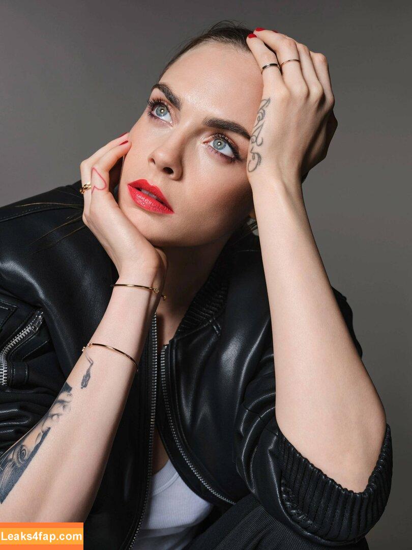 Cara Delevingne / caradelevingne / jeff__sacks слитое фото фото #2004