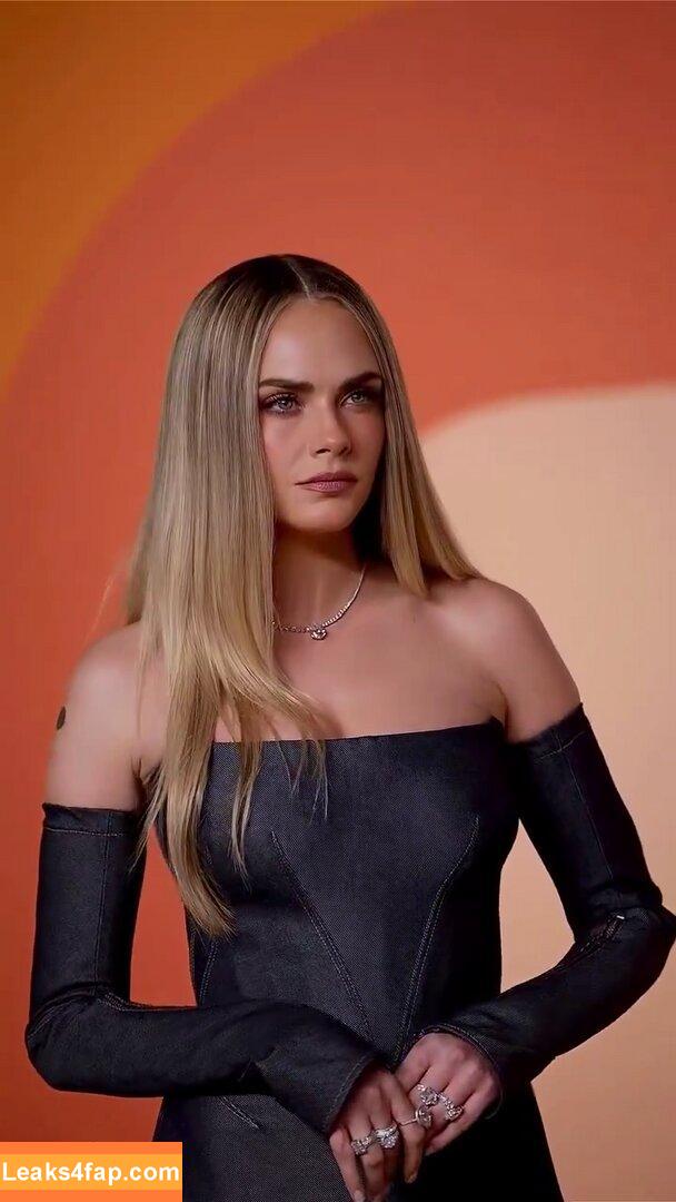 Cara Delevingne / caradelevingne leaked photo photo #2320