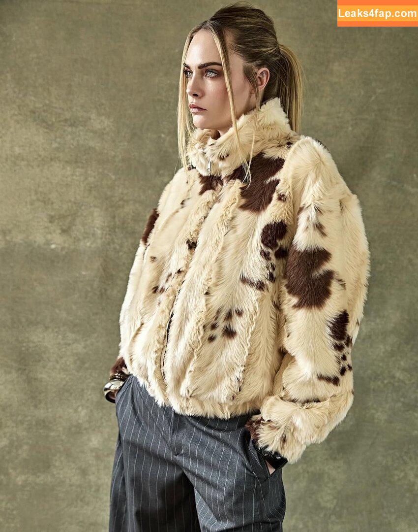 Cara Delevingne / caradelevingne leaked photo photo #2340