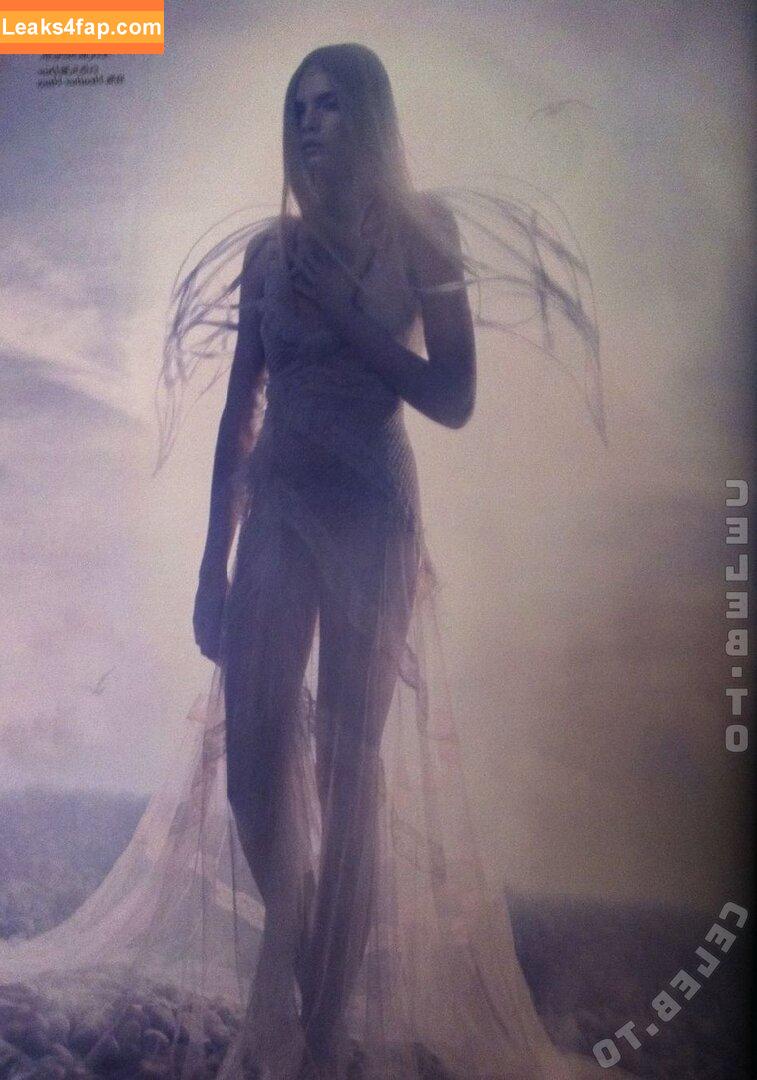 Cara Delevingne / CaraDelevingneOfficialPage / caradelevingne / https: leaked photo photo #2364