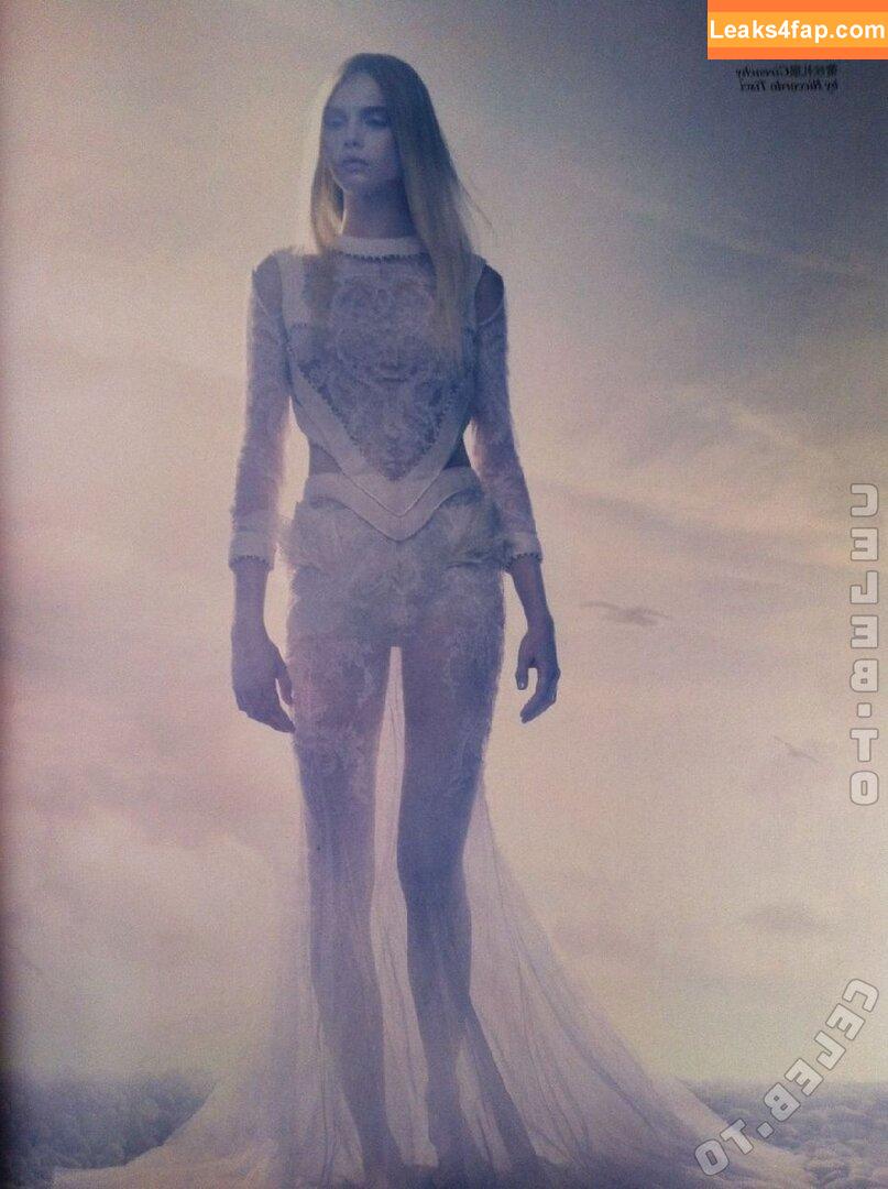 Cara Delevingne / CaraDelevingneOfficialPage / caradelevingne / https: leaked photo photo #2367