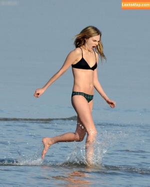 Cara Delevingne photo #2290