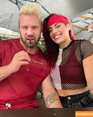 Cara Maria photo #0003