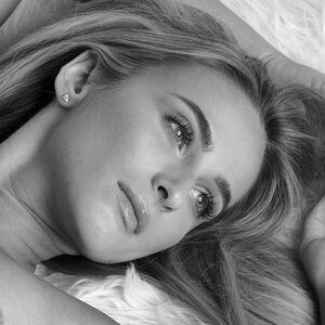 Cara Mell фото #0013