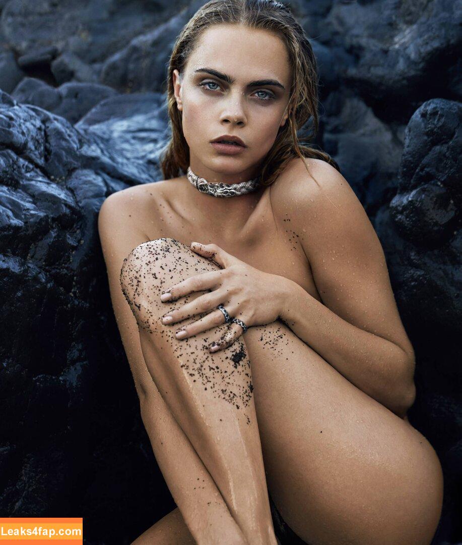 caradelevingne /  leaked photo photo #0018