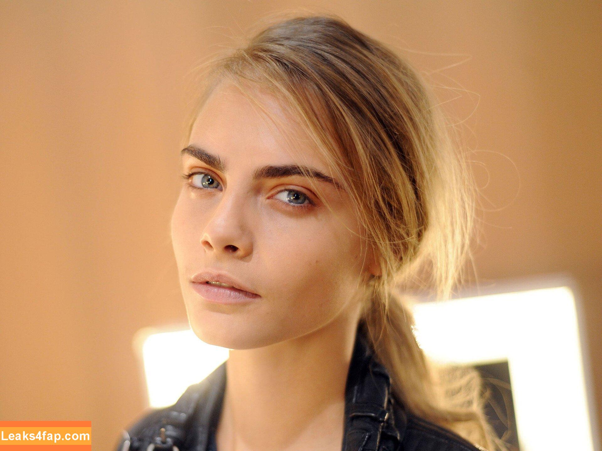 caradelevingne /  leaked photo photo #0020