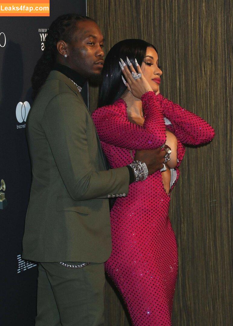 Cardi B / https: / iamcardib leaked photo photo #0019