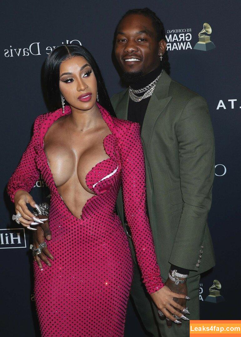 Cardi B / https: / iamcardib leaked photo photo #0027