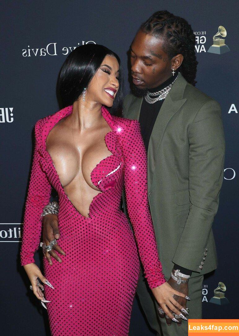 Cardi B / https: / iamcardib leaked photo photo #0029