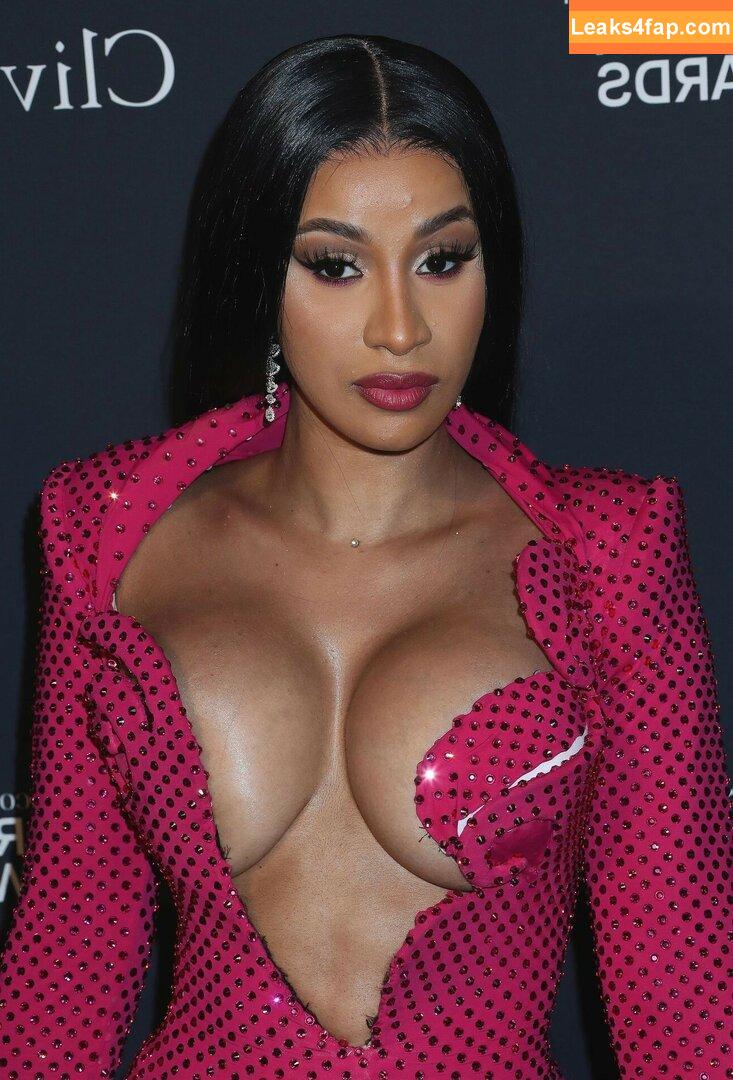 Cardi B / https: / iamcardib leaked photo photo #0034