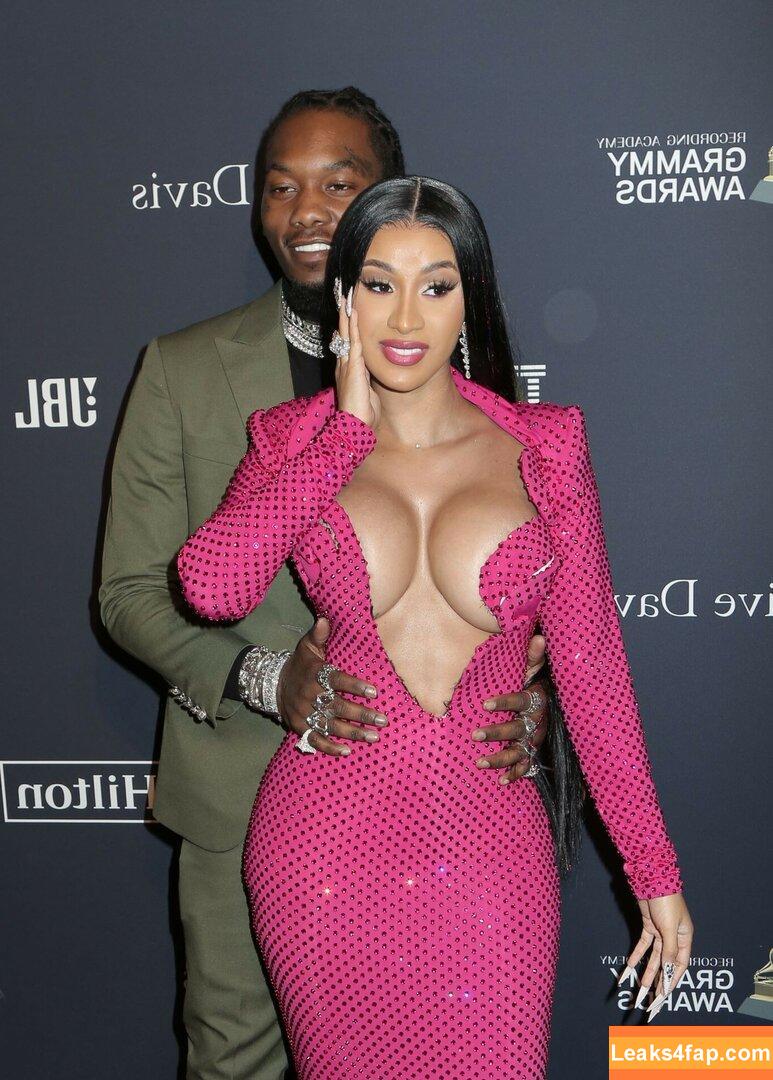 Cardi B / https: / iamcardib leaked photo photo #0039