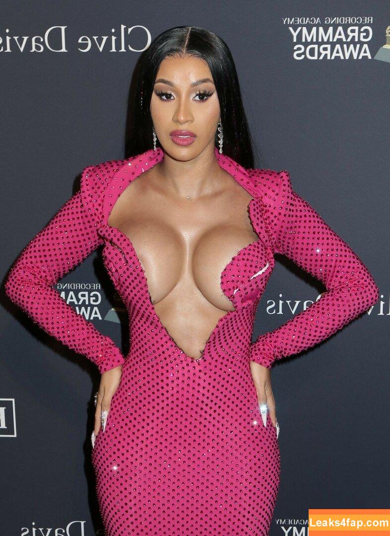 Cardi B / https: / iamcardib leaked photo photo #0041
