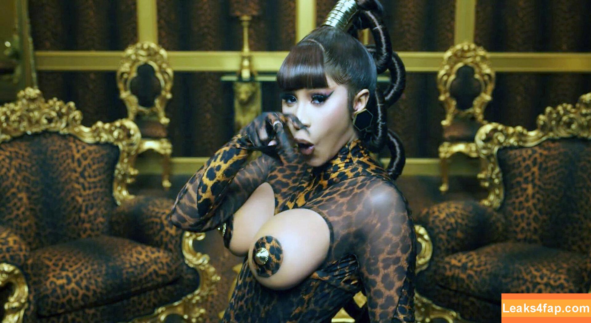 Cardi B / https: / iamcardib leaked photo photo #0069