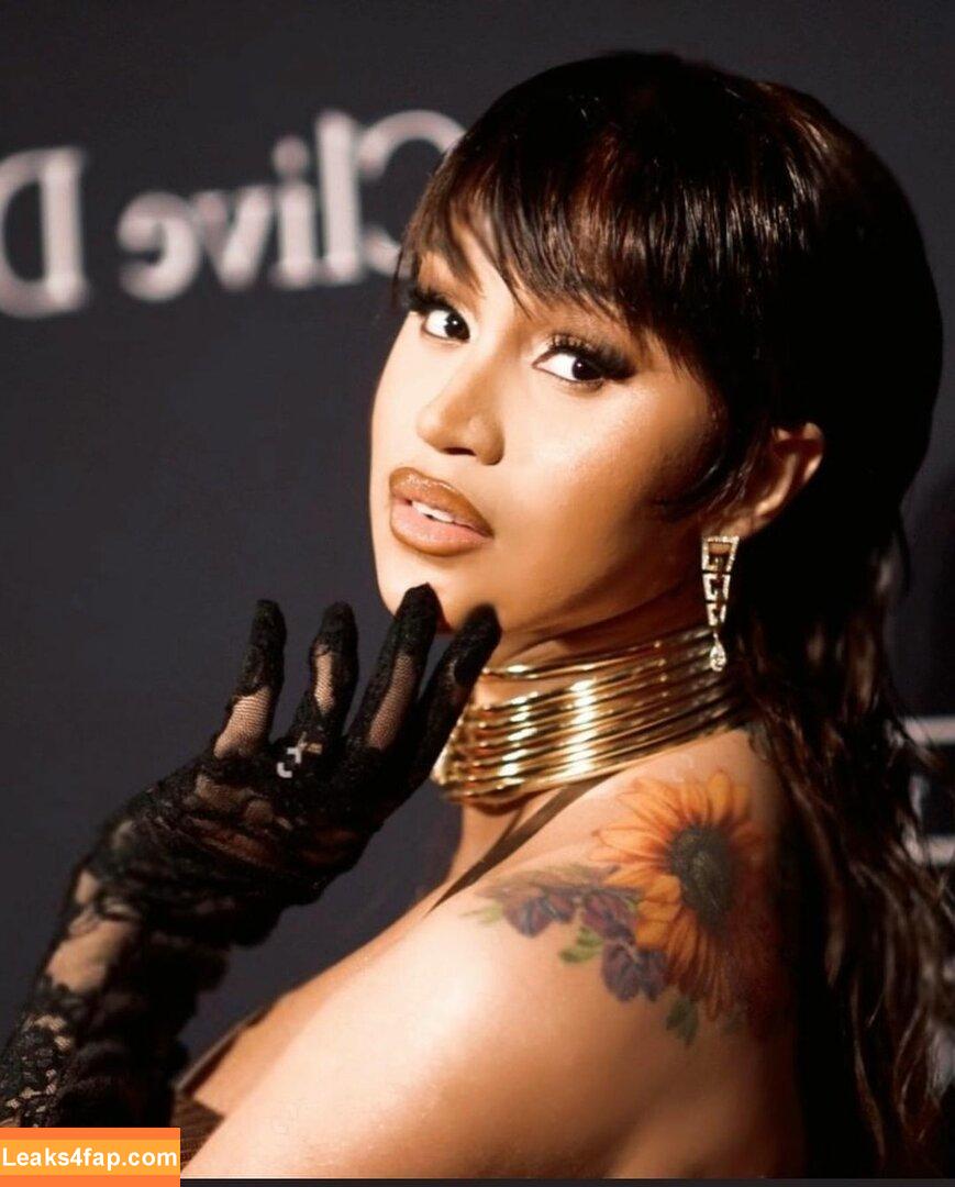 Cardi B / https: / iamcardib leaked photo photo #0072