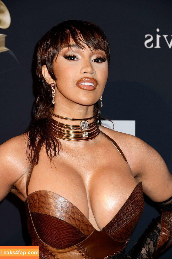Cardi B / https: / iamcardib leaked photo photo #0088