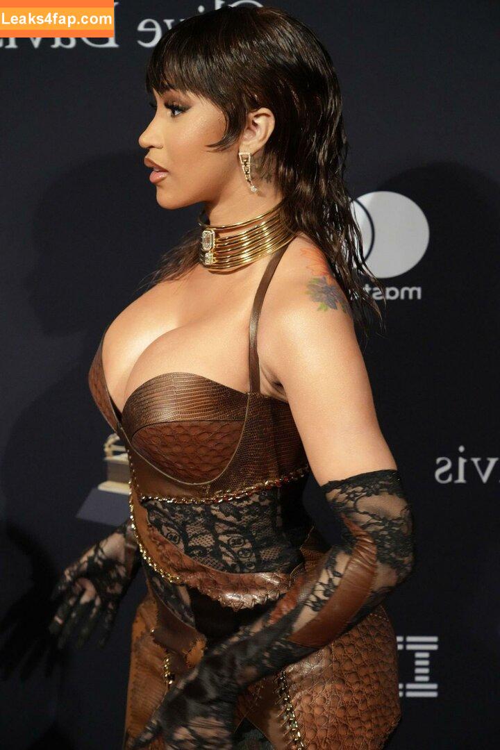 Cardi B / https: / iamcardib leaked photo photo #0092