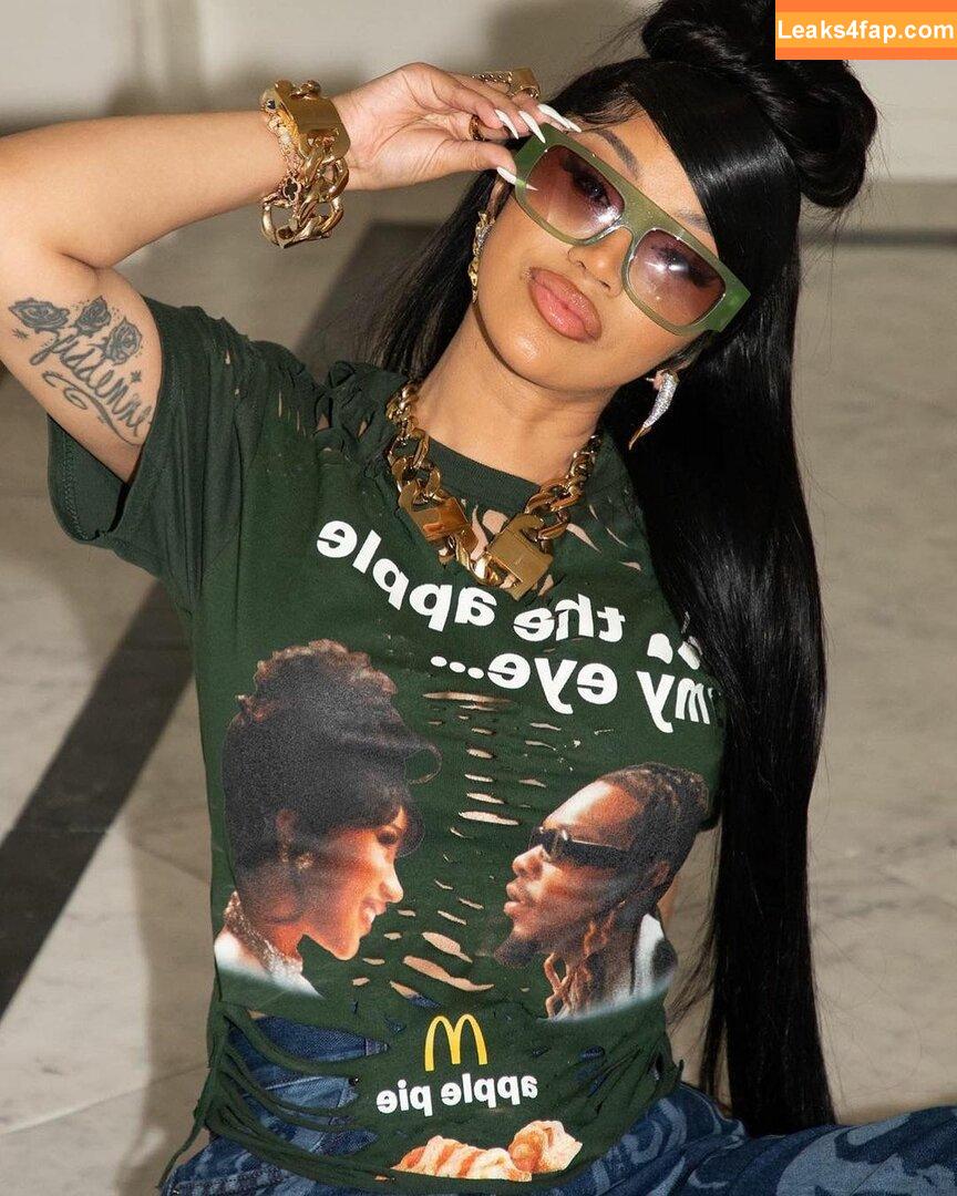 Cardi B / https: / iamcardib leaked photo photo #0096
