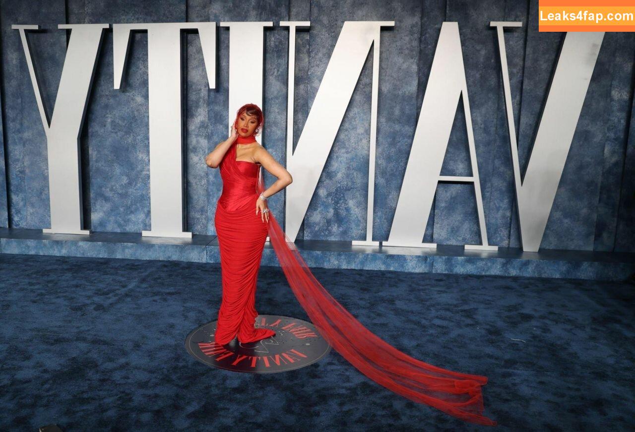 Cardi B / https: / iamcardib leaked photo photo #0105