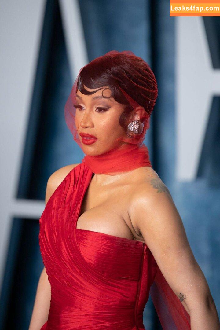 Cardi B / https: / iamcardib leaked photo photo #0107