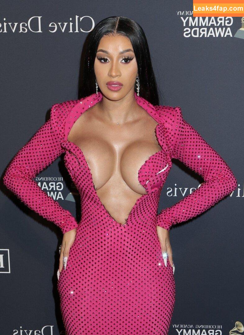Cardi B / https: / iamcardib leaked photo photo #0116