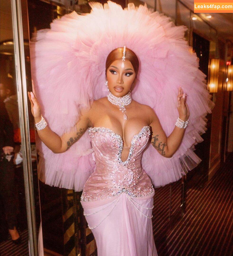 Cardi B / https: / iamcardib leaked photo photo #0127