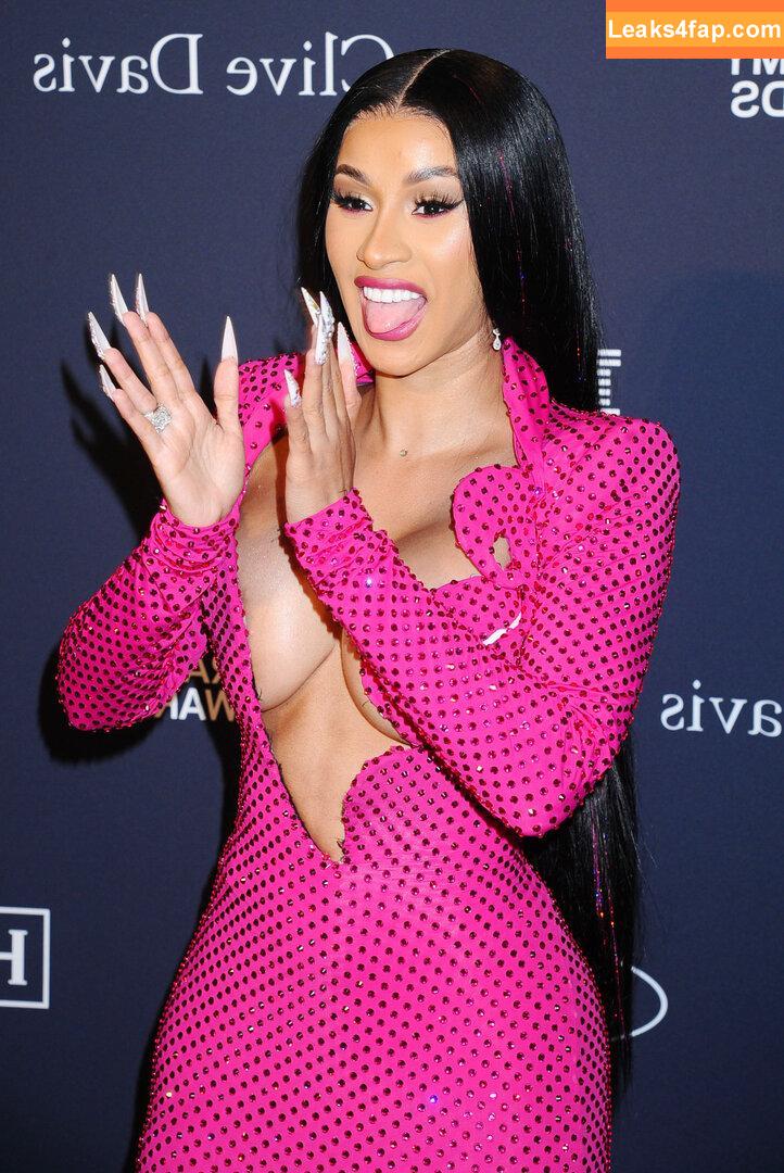 Cardi B / https: / iamcardib leaked photo photo #0161