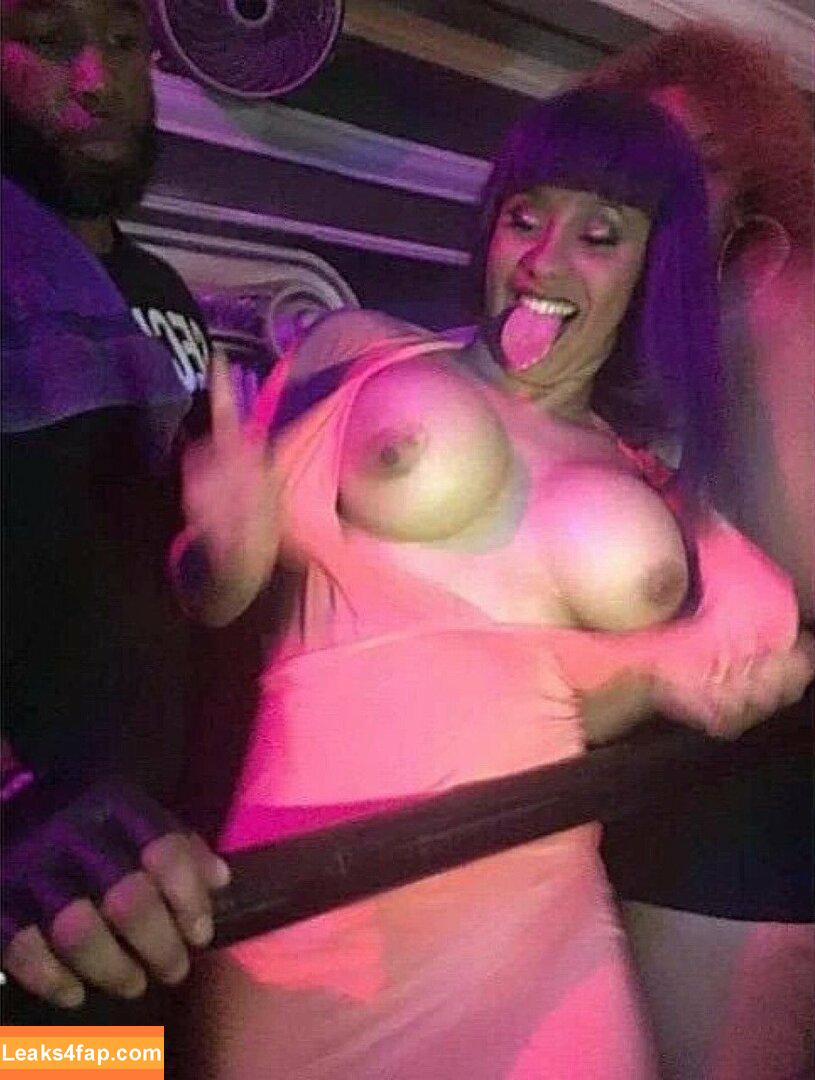 Cardi B / https: / iamcardib leaked photo photo #0189