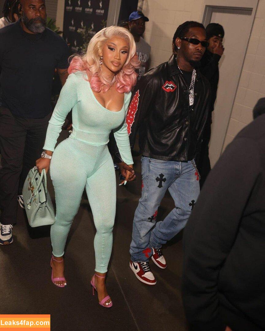 Cardi B / https: / iamcardib leaked photo photo #0198