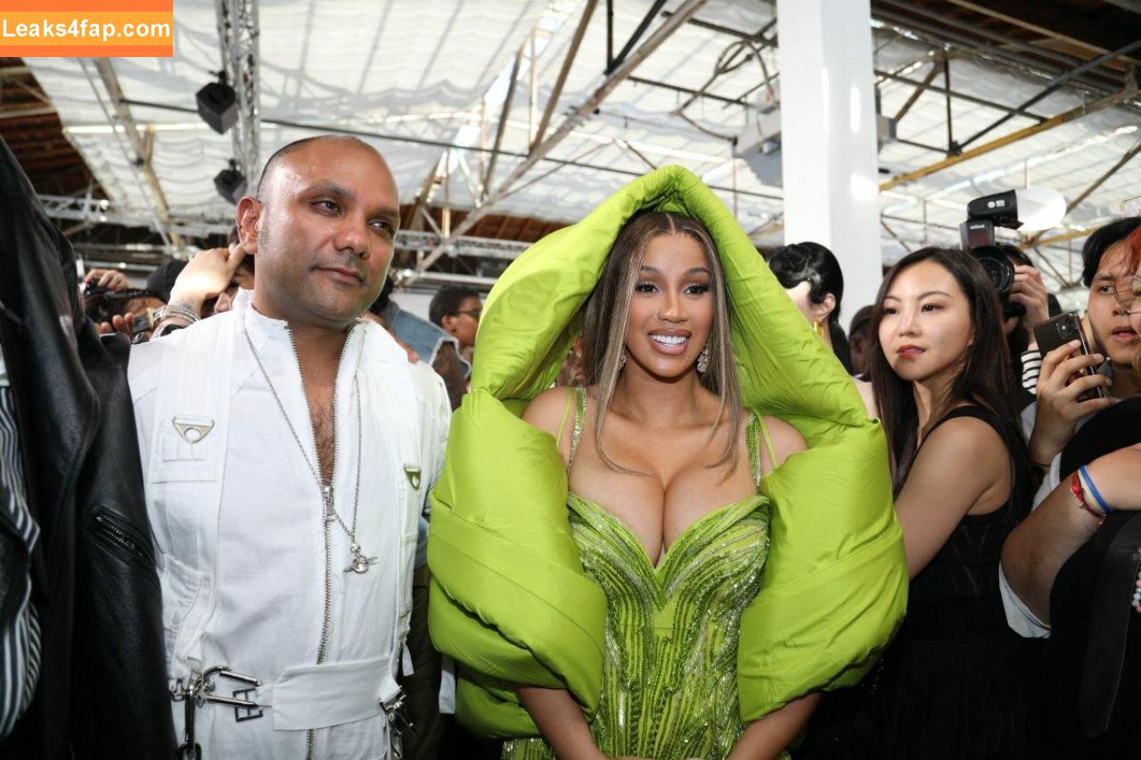 Cardi B / https: / iamcardib leaked photo photo #0201