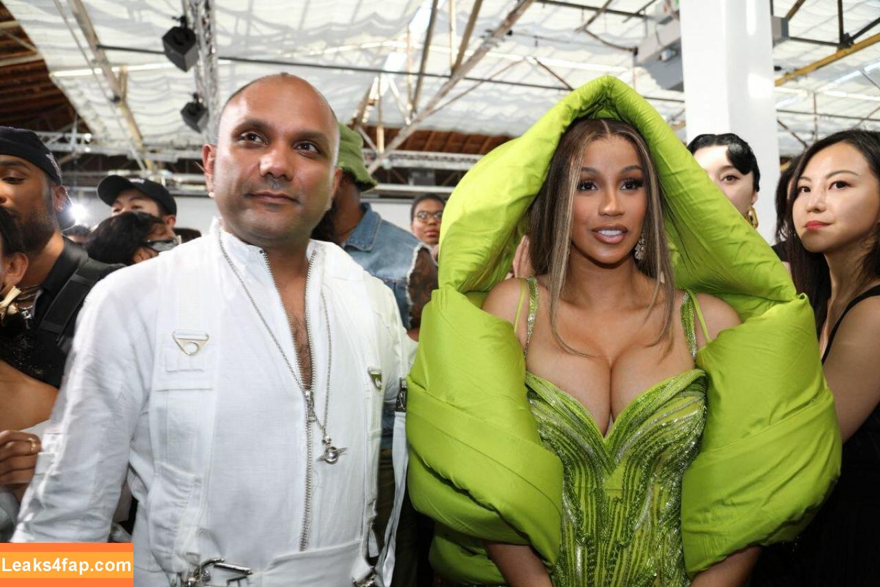 Cardi B / https: / iamcardib leaked photo photo #0204