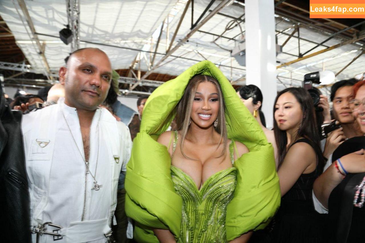Cardi B / https: / iamcardib leaked photo photo #0206