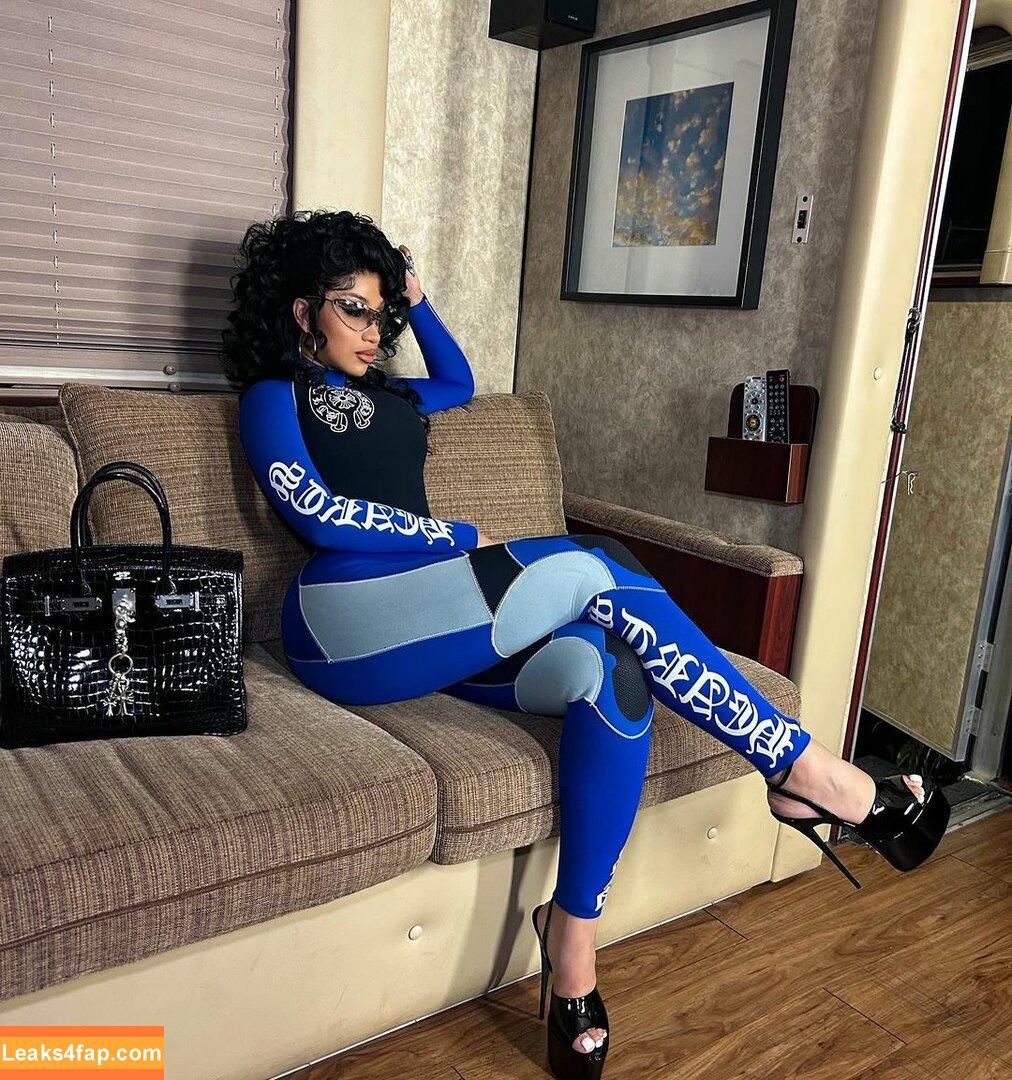 Cardi B / https: / iamcardib leaked photo photo #0215