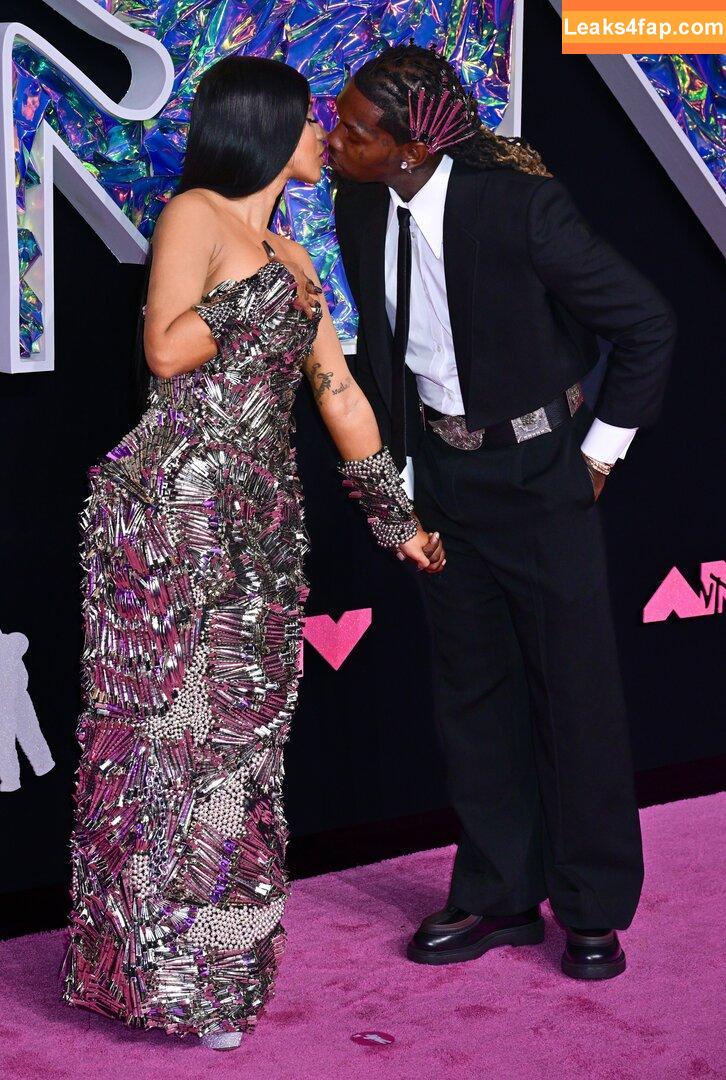 Cardi B / https: / iamcardib leaked photo photo #0250