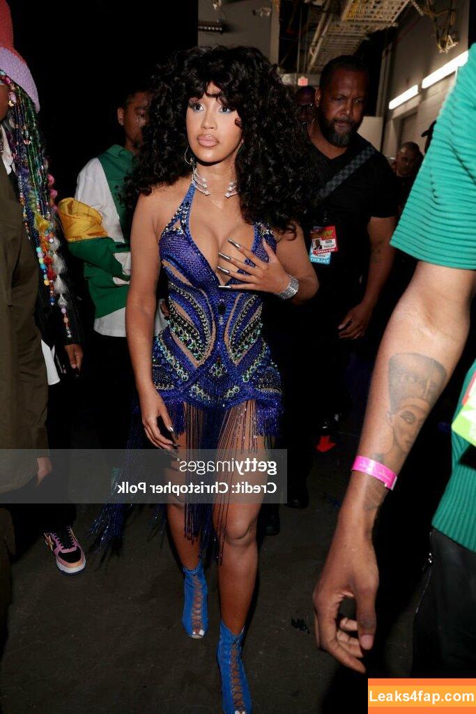 Cardi B / https: / iamcardib слитое фото фото #0260