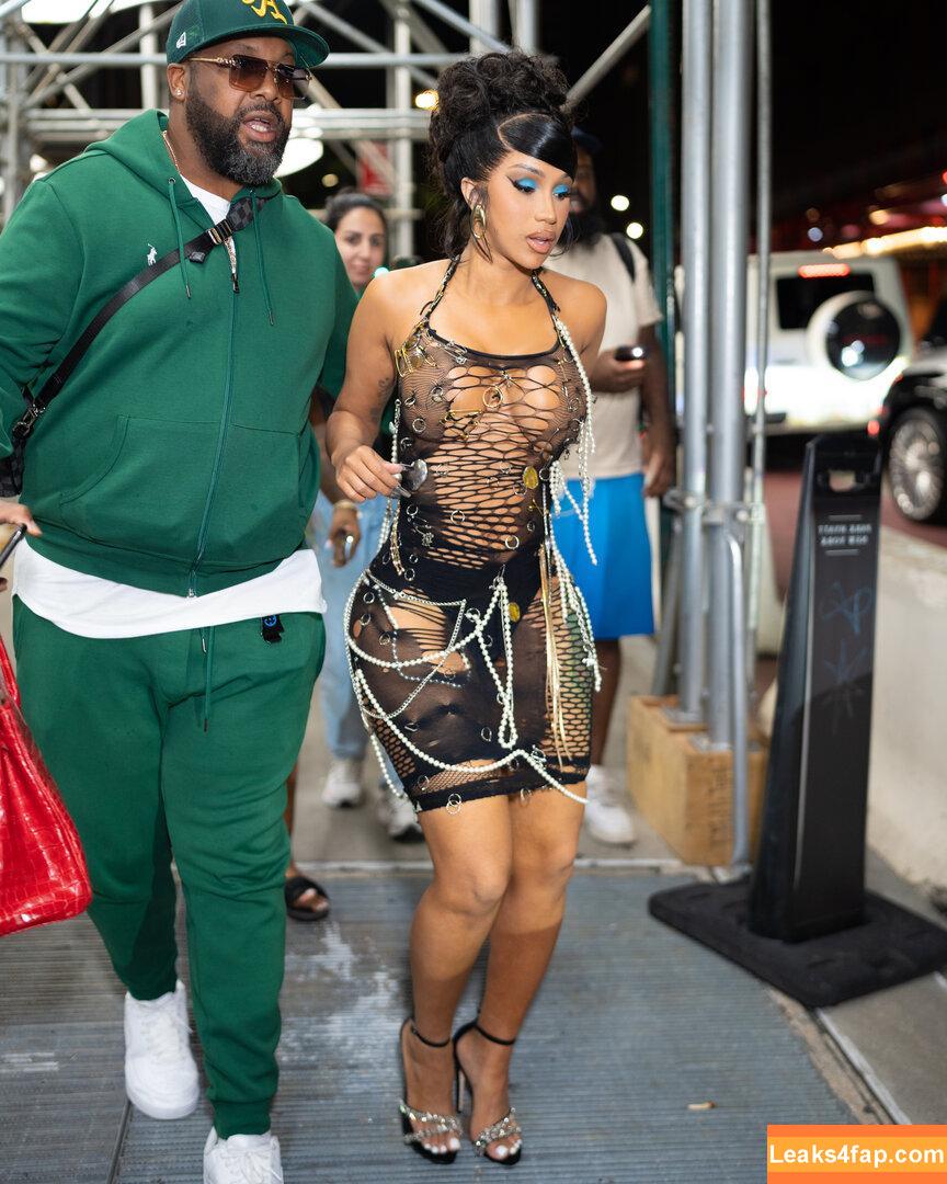 Cardi B / https: / iamcardib leaked photo photo #0285
