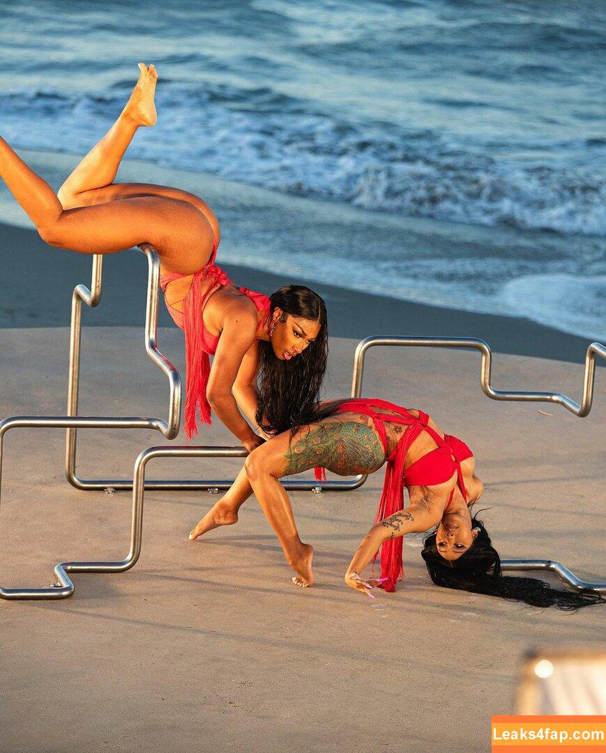 Cardi B / https: / iamcardib слитое фото фото #0291