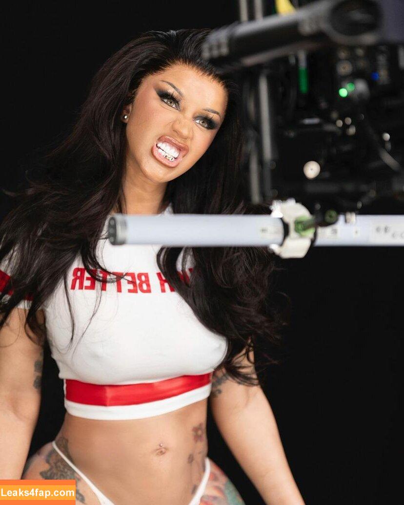Cardi B / https: / iamcardib leaked photo photo #0353