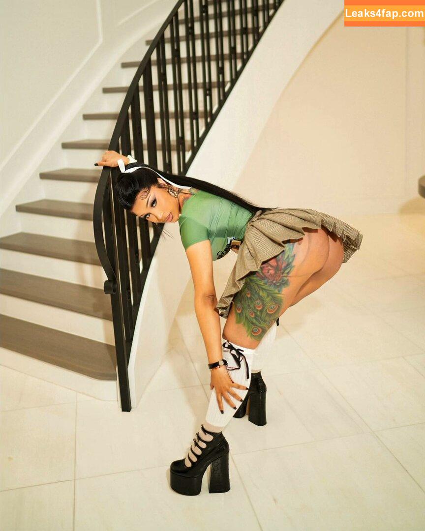 Cardi B / https: / iamcardib leaked photo photo #0369