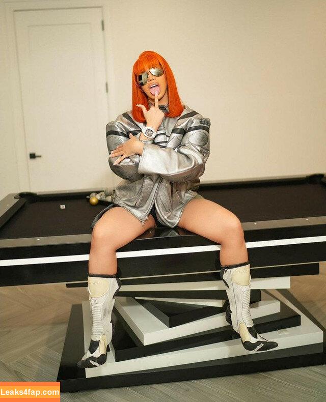 Cardi B / https: / iamcardib leaked photo photo #0370