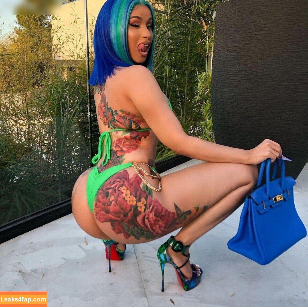Cardi B / https: / iamcardib leaked photo photo #0416
