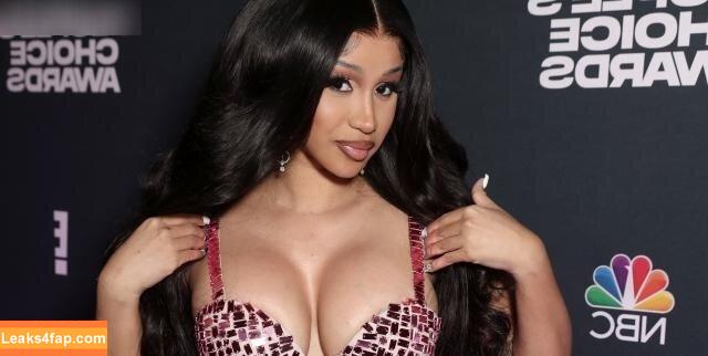 Cardi B / https: / iamcardib leaked photo photo #0420