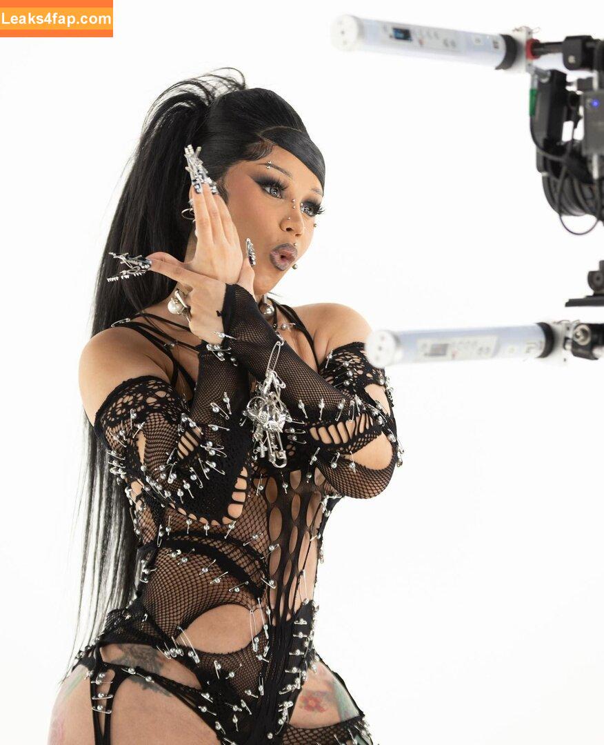 Cardi B / iamcardib leaked photo photo #0471