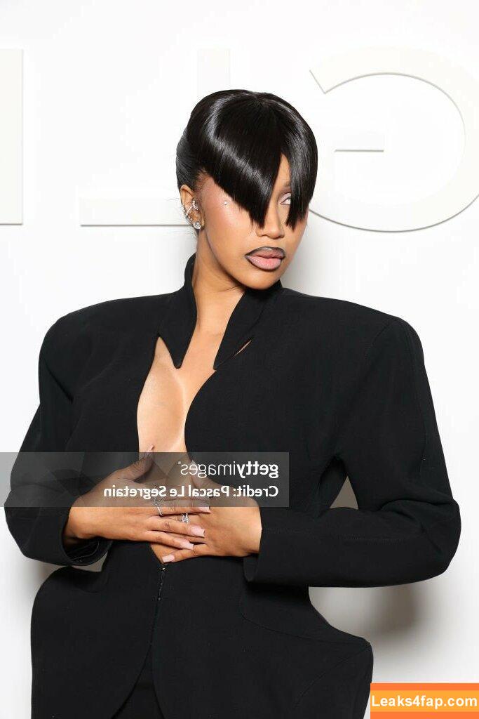 Cardi B / iamcardib слитое фото фото #0570