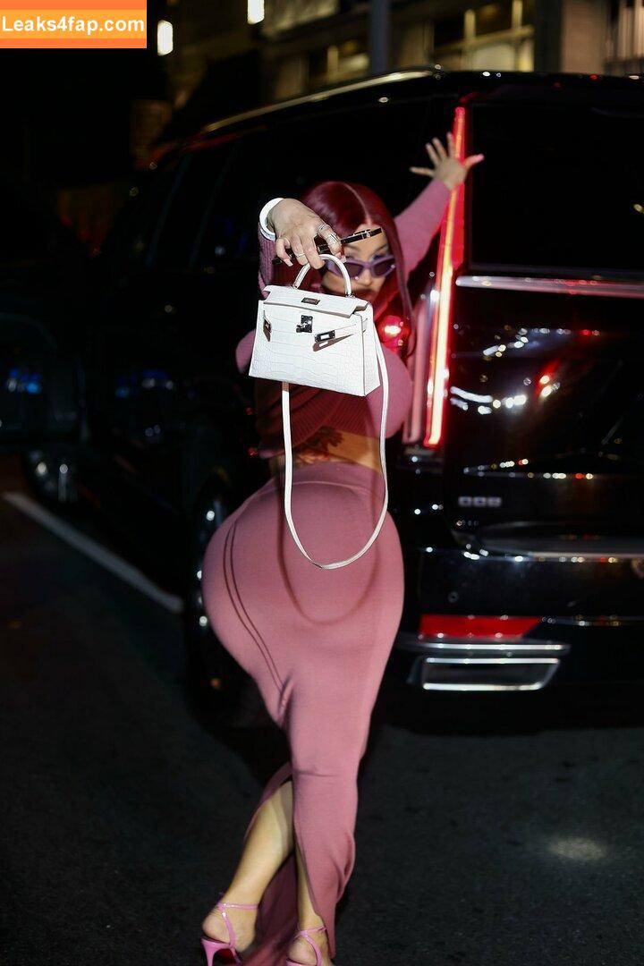 Cardi B / iamcardib leaked photo photo #0634