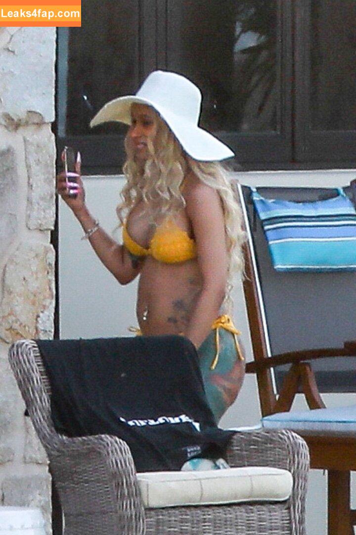 Cardi B / iamcardib leaked photo photo #0682