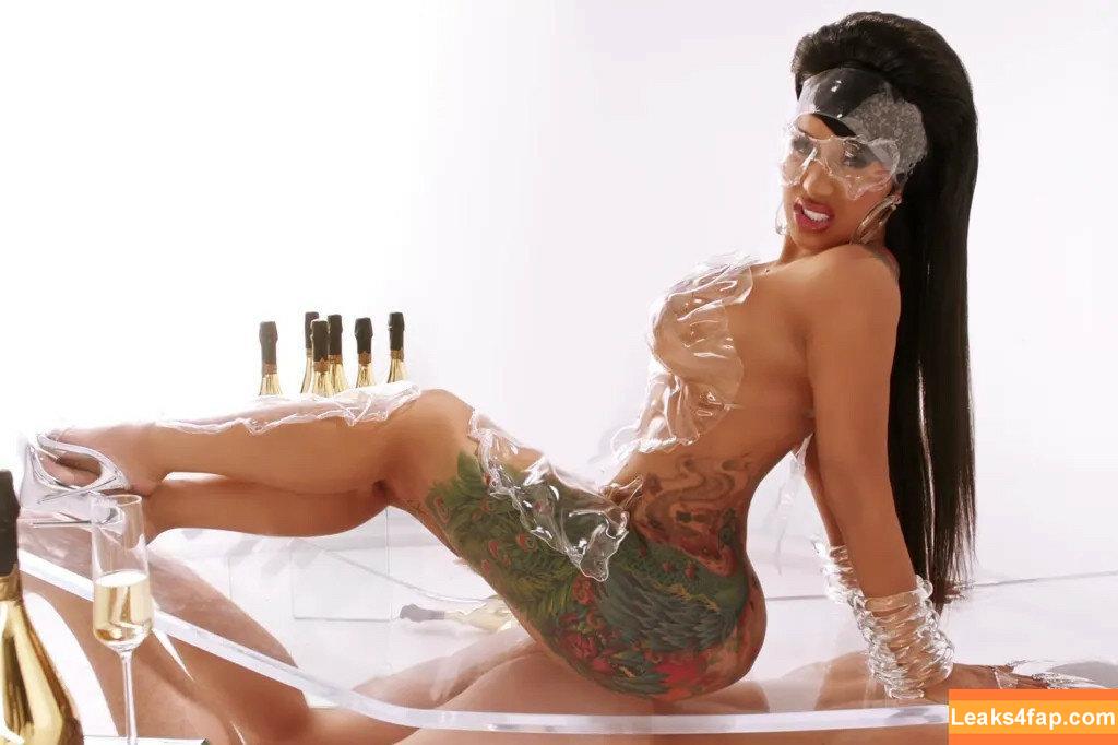 Cardi B / iamcardib leaked photo photo #0692
