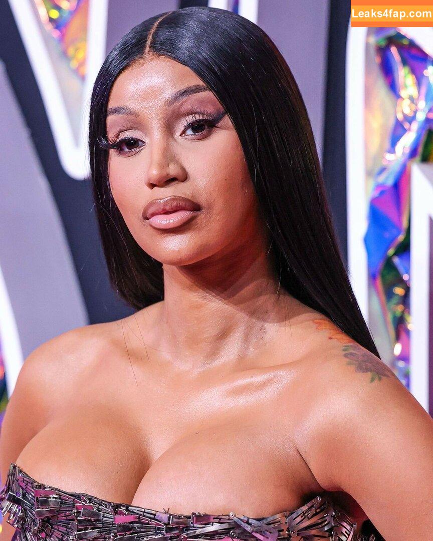 Cardi B / iamcardib leaked photo photo #0713