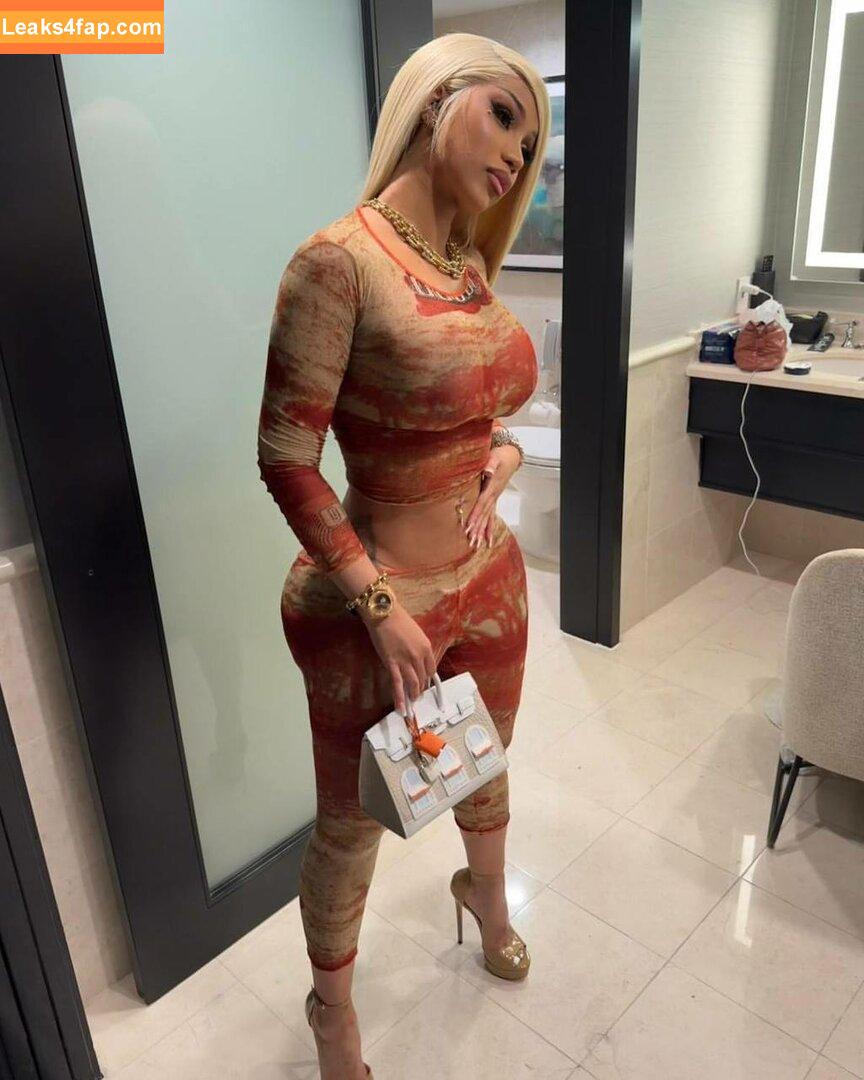 Cardi B / iamcardib leaked photo photo #0752