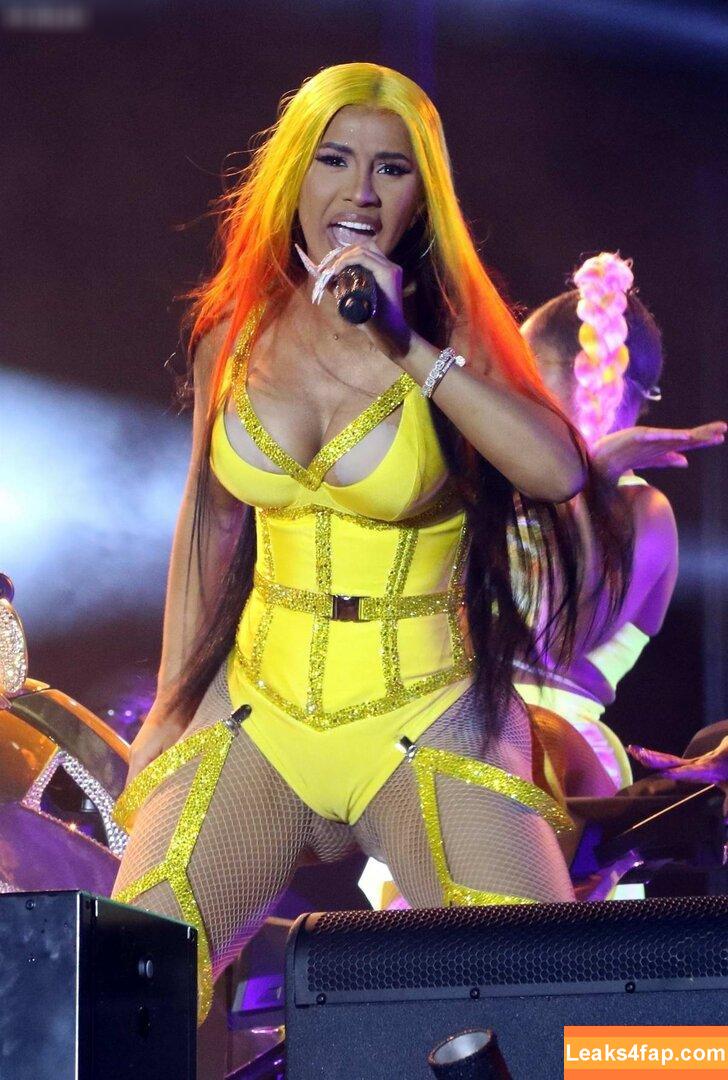 Cardi B / iamcardib слитое фото фото #0875
