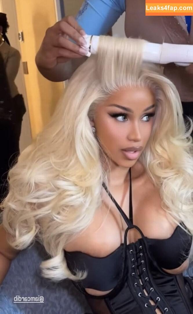 Cardi B / iamcardib слитое фото фото #0882